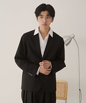 ブラックストライプ モデル：180cm L着用