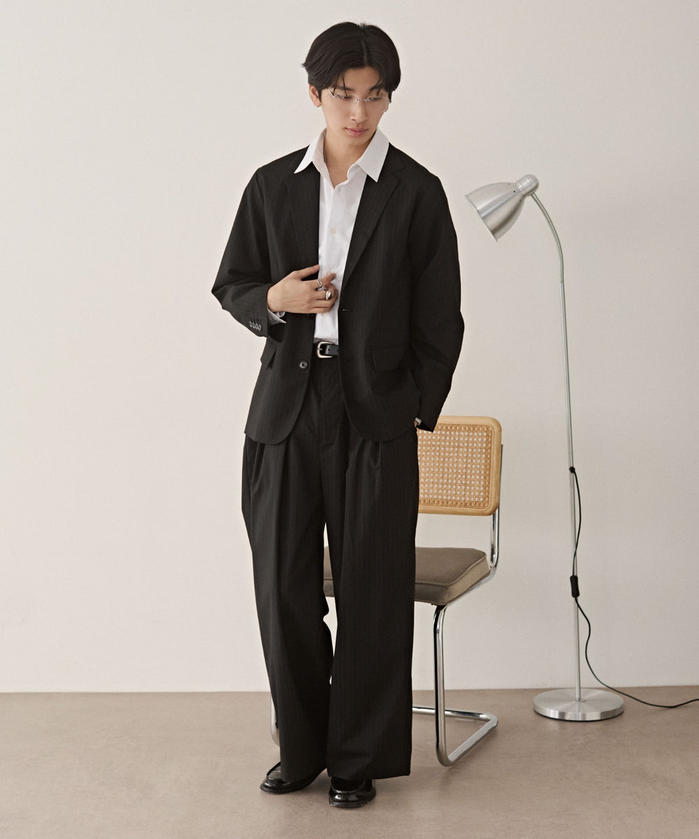ブラックストライプ モデル：180cm L着用