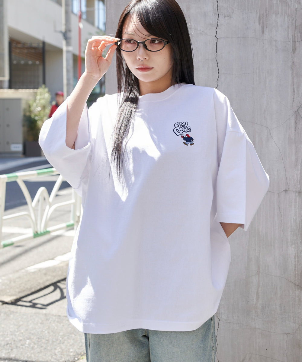 ホワイト　モデル:159cm L着用
