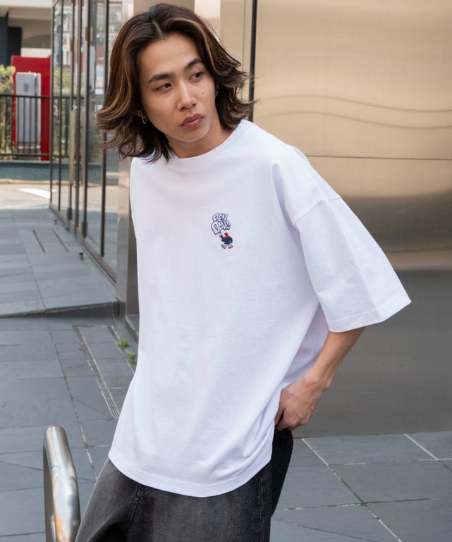 ホワイト　モデル:175cm L着用