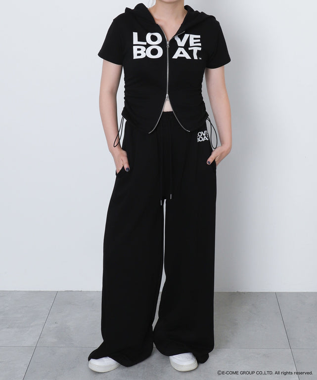 ブラック　モデル：155cm Fサイズ着用