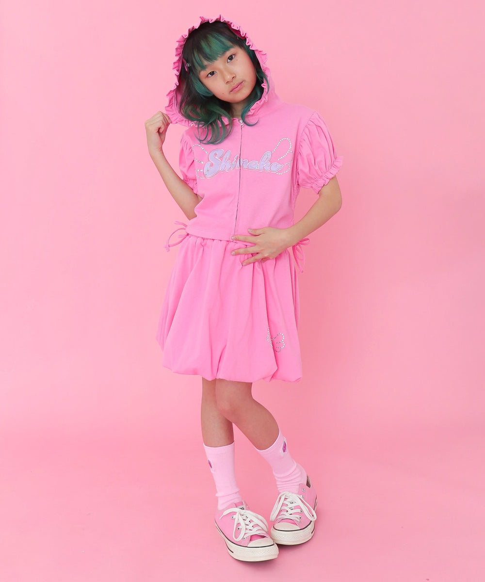 ピンク モデル：125cm S着用