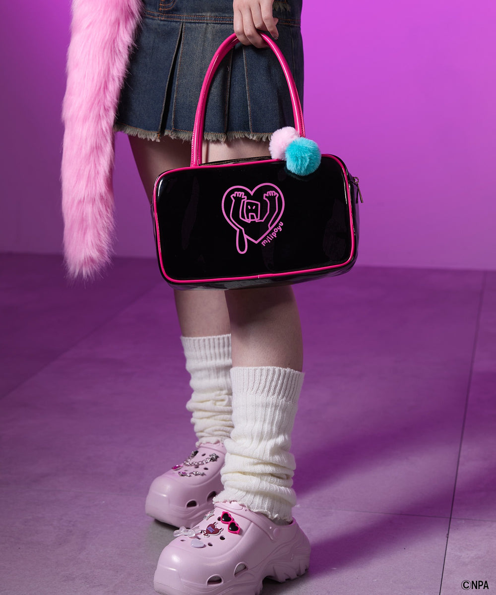 ブラック