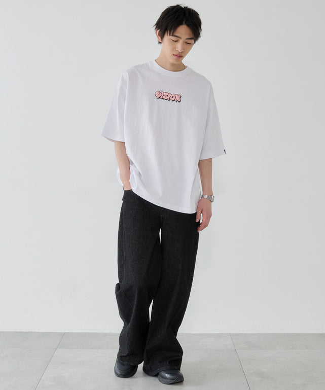 ホワイト モデル：181cm L着用