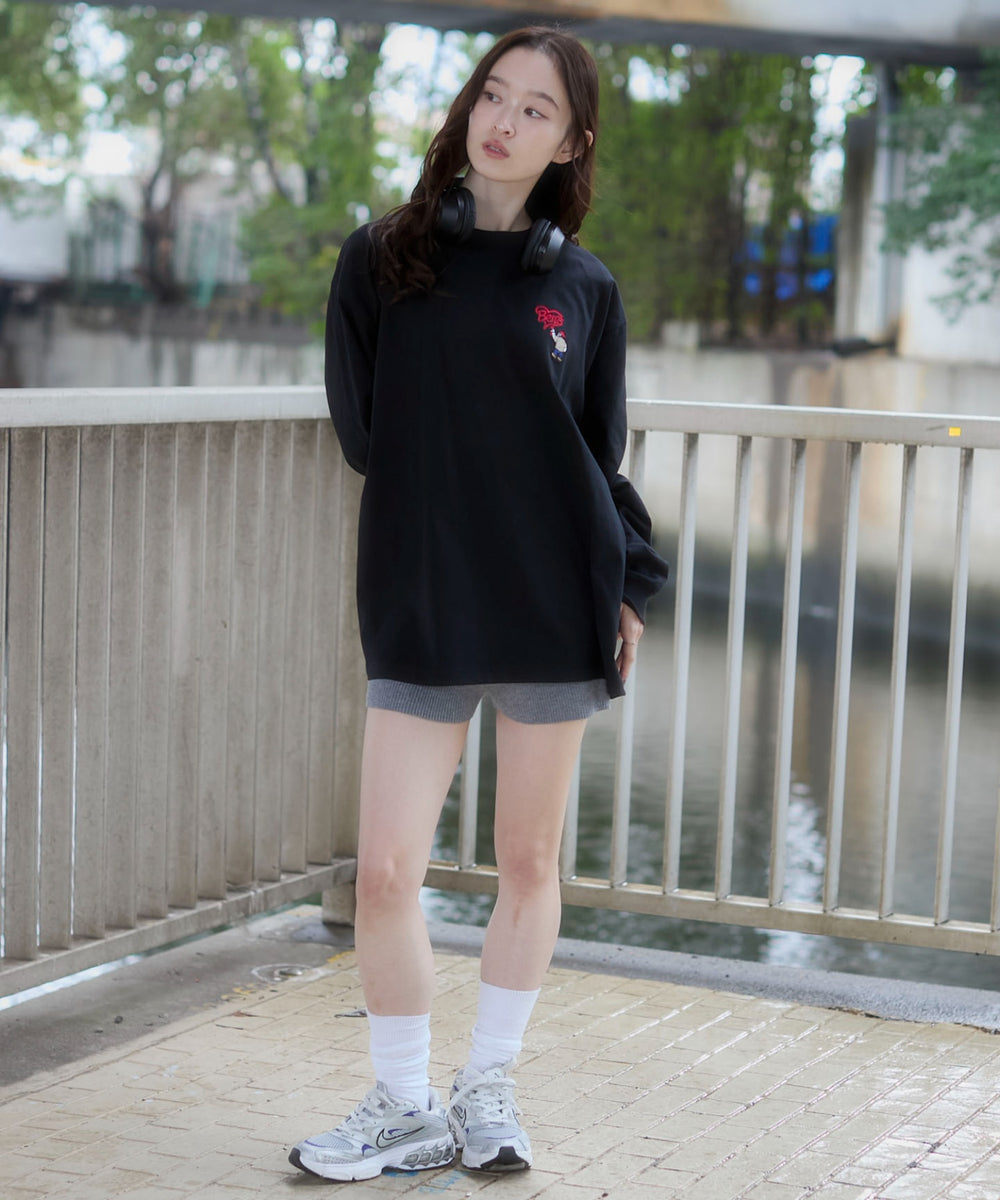 ブラック　モデル：163cm L着用