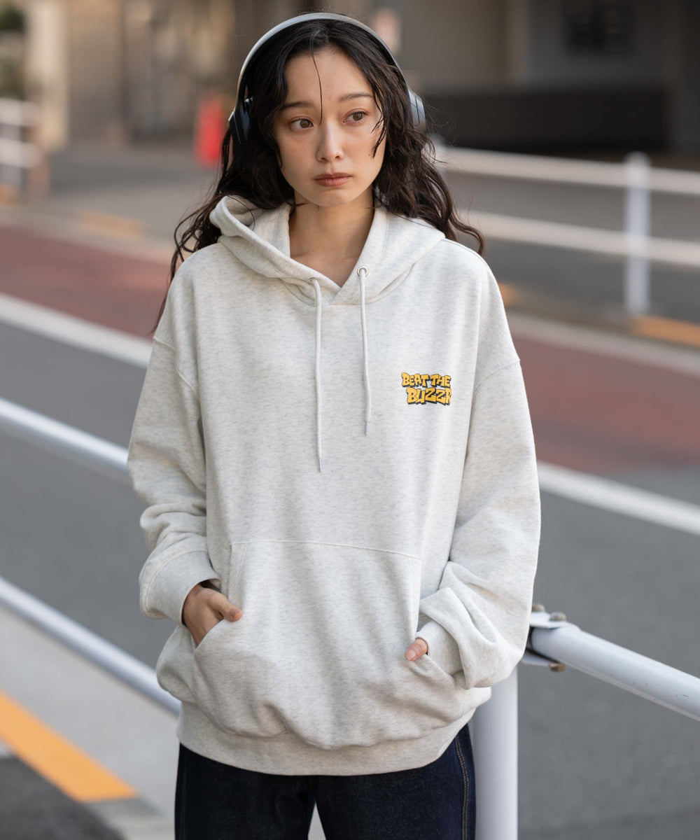 アッシュグレー モデル：161cm M着用