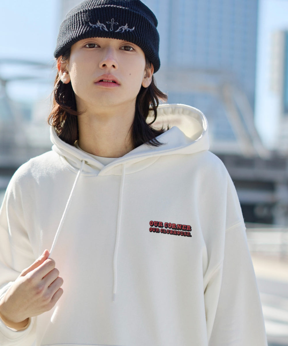 ホワイト モデル：175cm L着用
