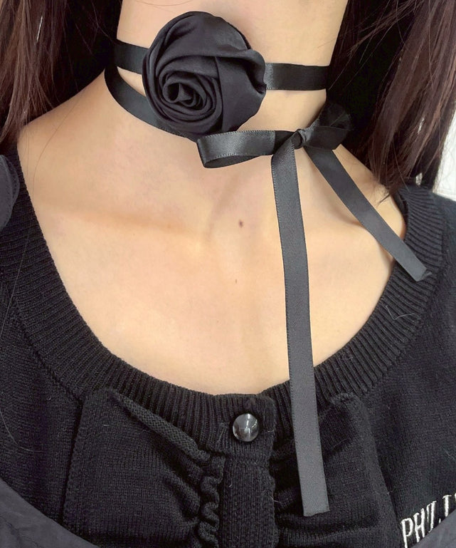 ブラック
