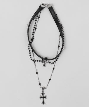 ブラック