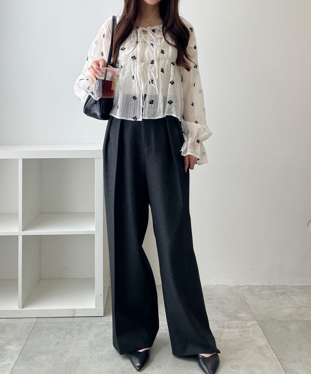 ホワイト　モデル：160cm F着用