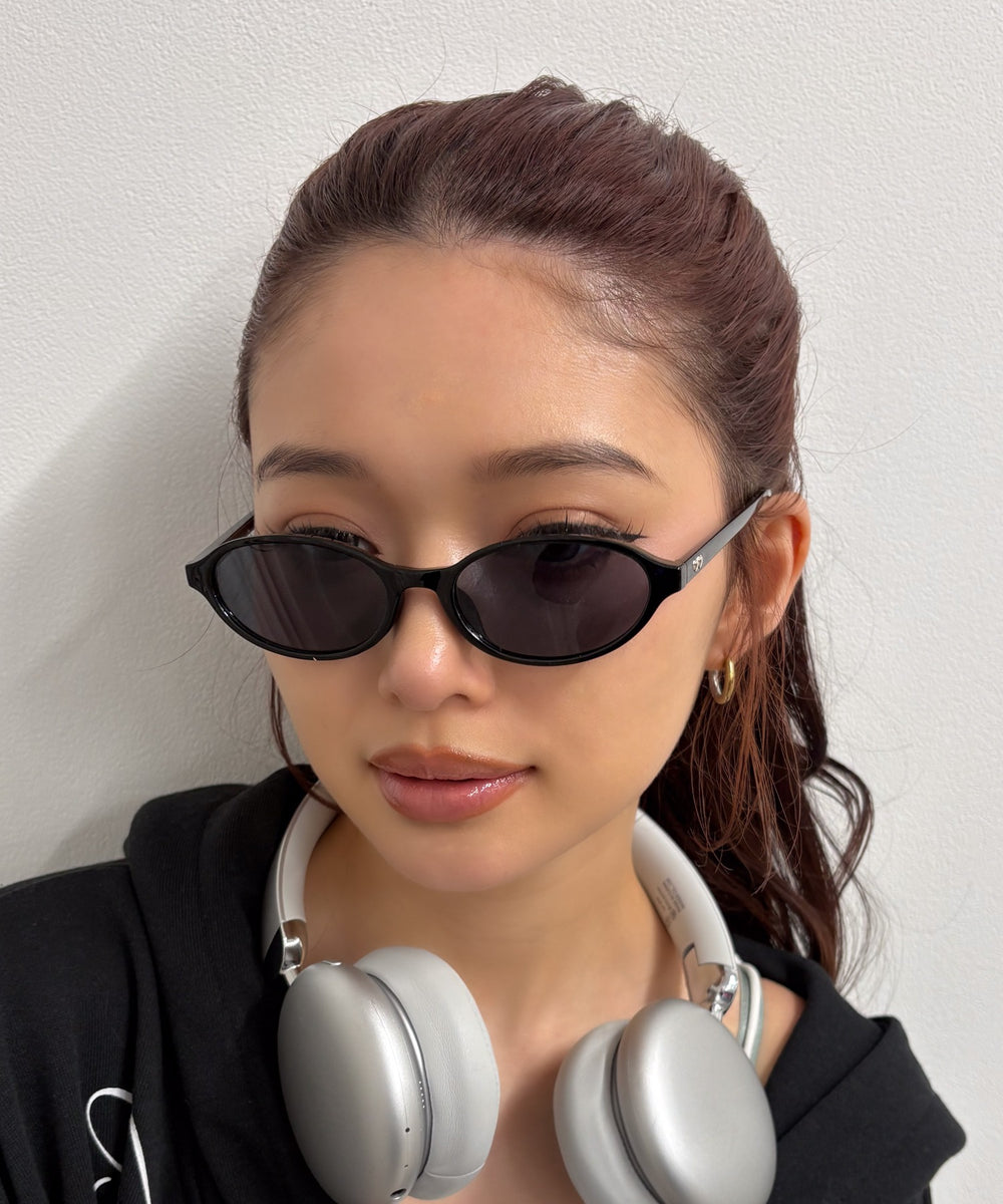 ブラック