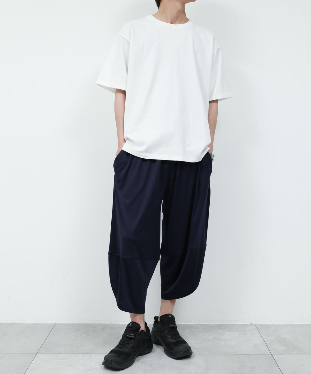 ネイビー モデル：175cm L着用