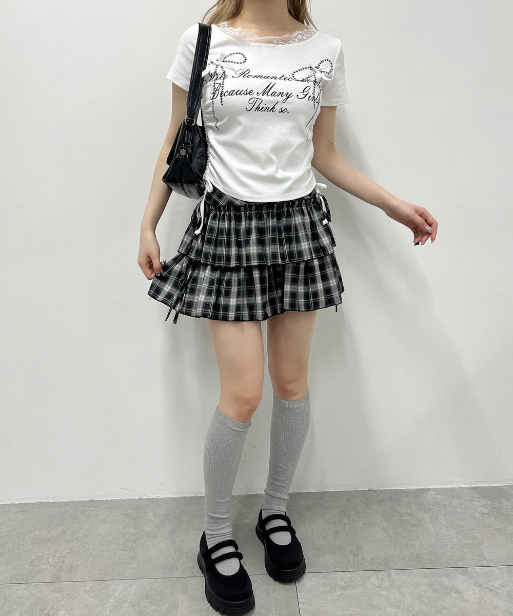 ホワイト モデル：160㎝ F着用