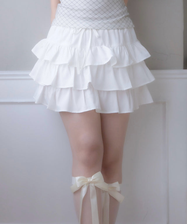 フロントリボンティアードスカート/ホワイト モデル：169㎝ F着用