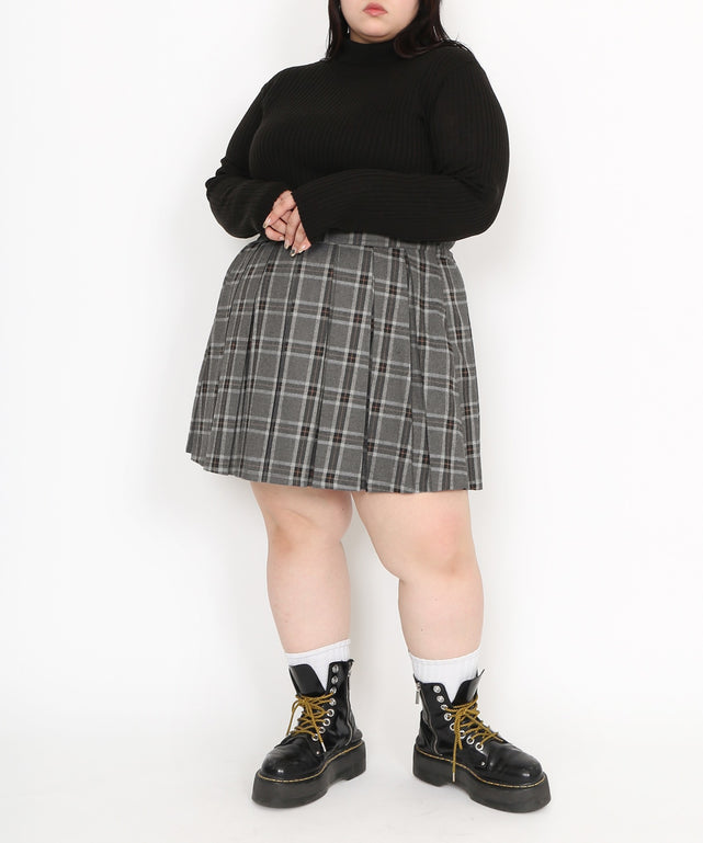 ブラック モデル：163㎝ ４着用