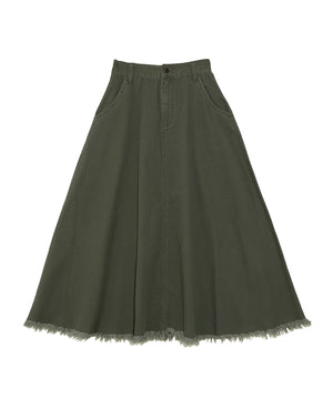 カーキ