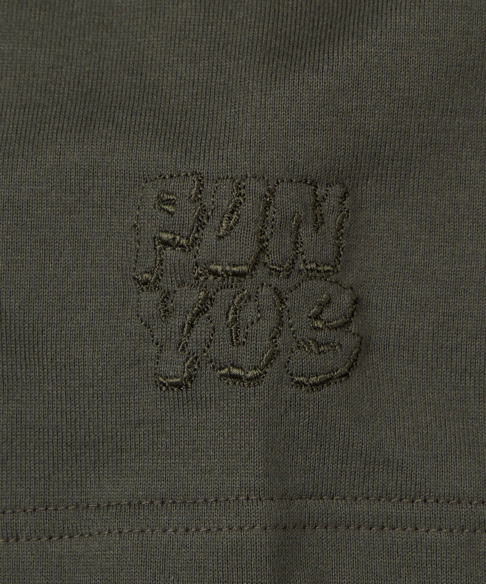 スリーブロゴ刺繍Tシャツ