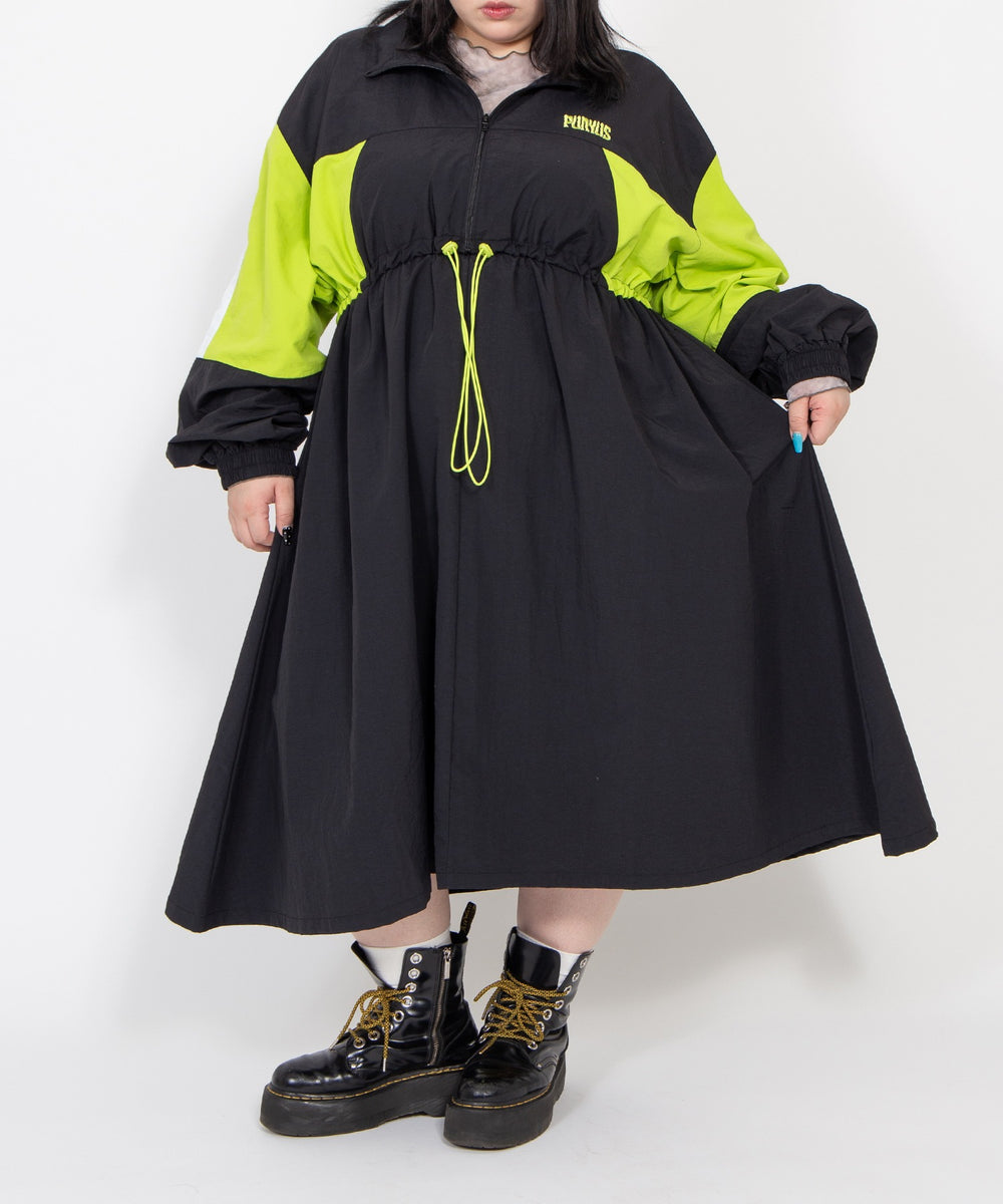 身長：163cm サイズ4