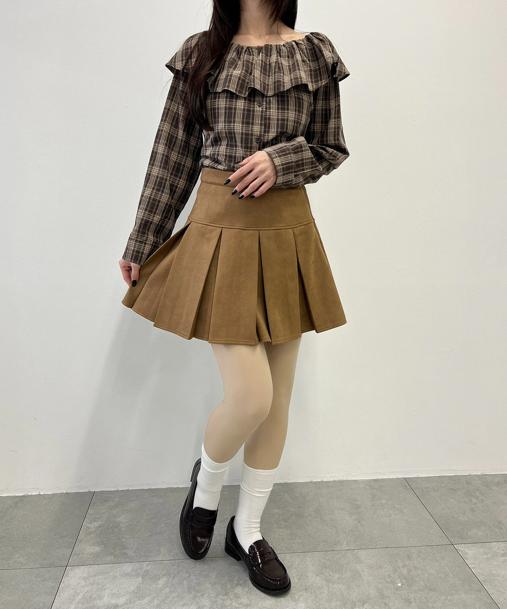 ベージュ モデル：160㎝ F着用