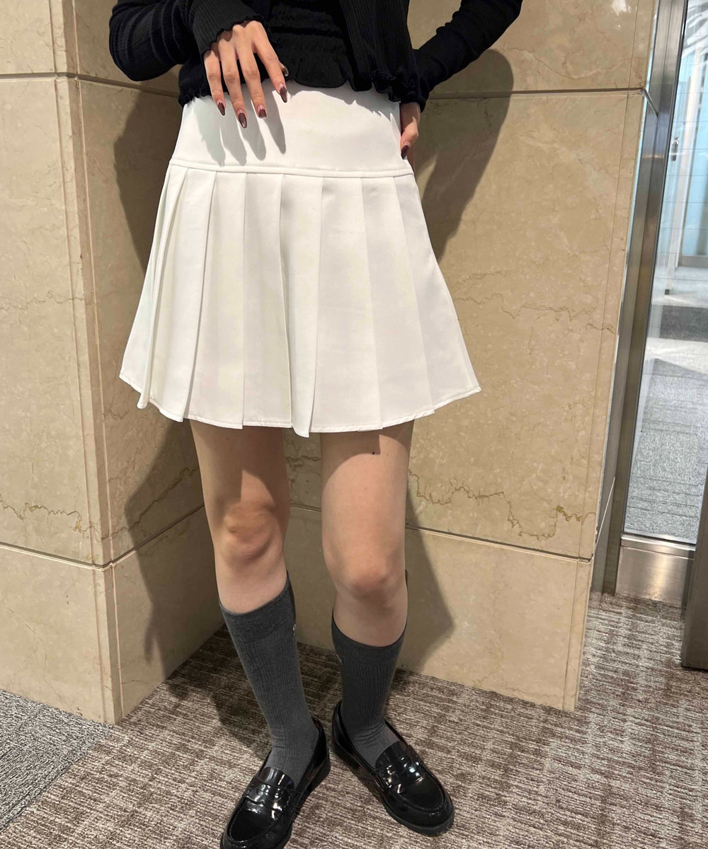 ホワイト モデル：157㎝ F着用