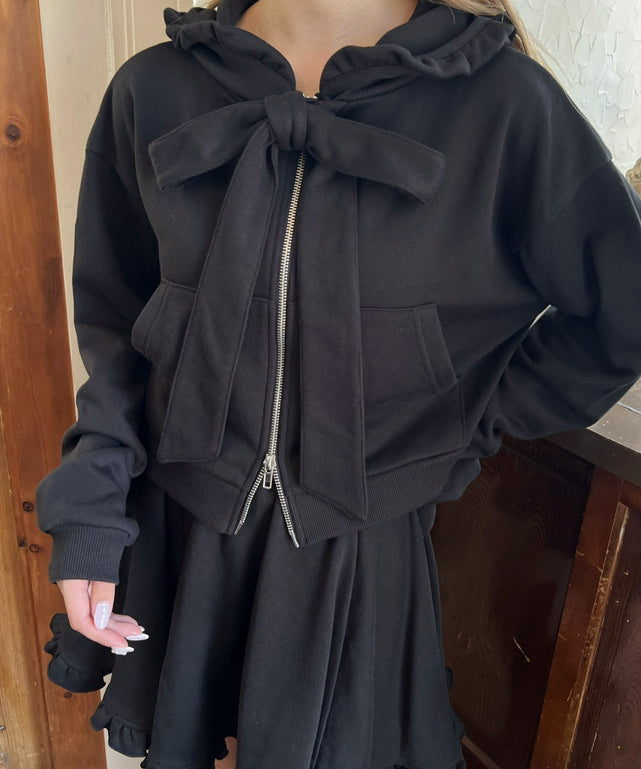 ビッグリボンパーカー/ブラック モデル：160㎝ F着用
