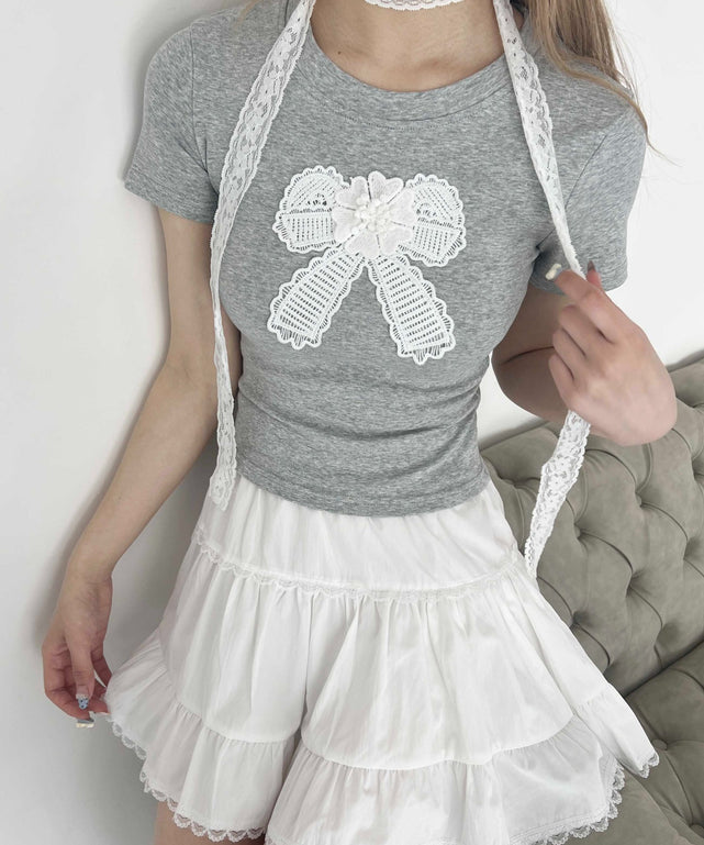 リボンワッペンピチTシャツ/グレー モデル：160㎝ F着用