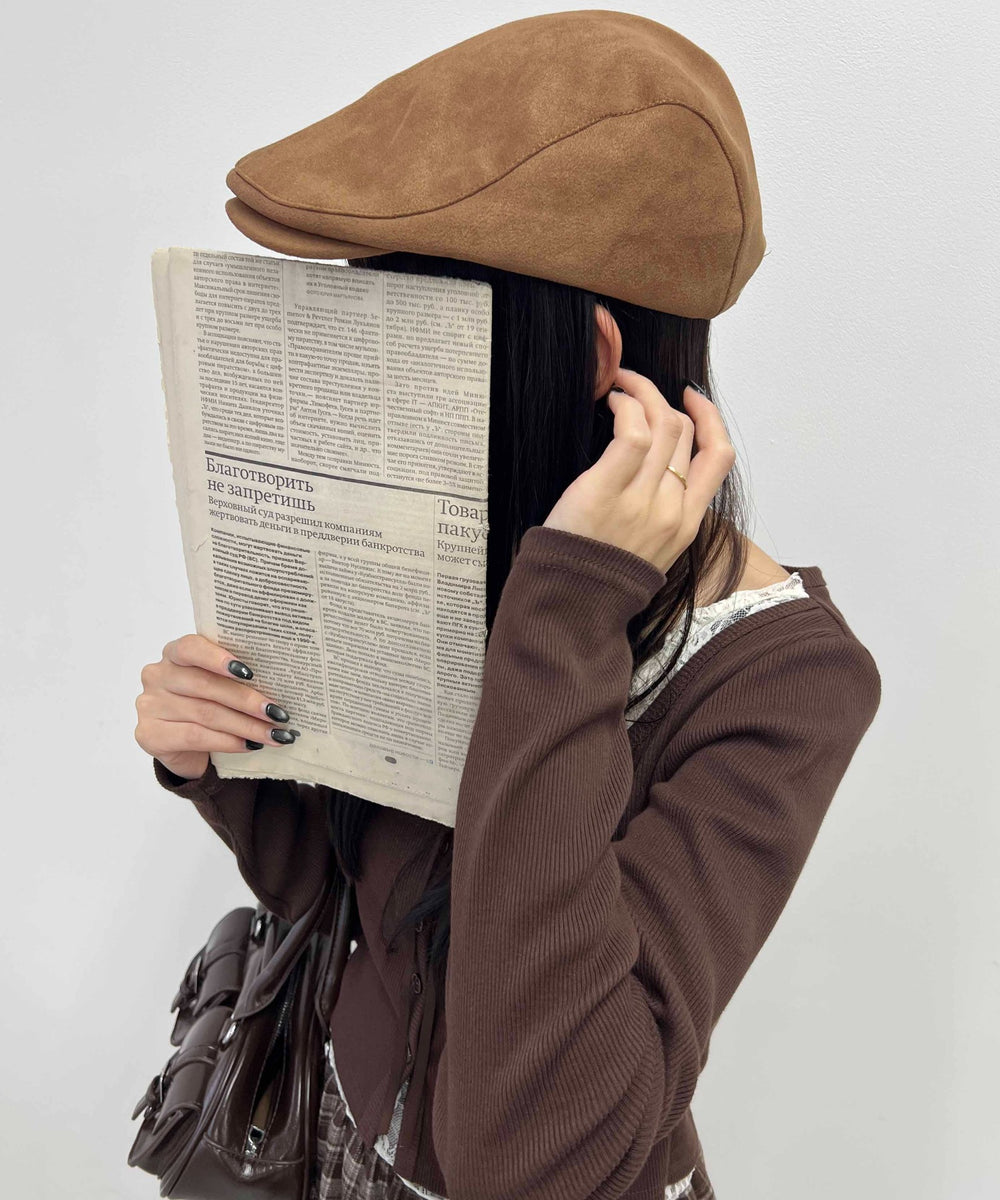 ベージュ