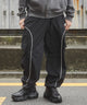 イージーパイピングカーゴパンツ/ブラック モデル：178cm M着用