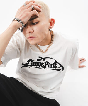 ホワイト モデル：180cm L着用