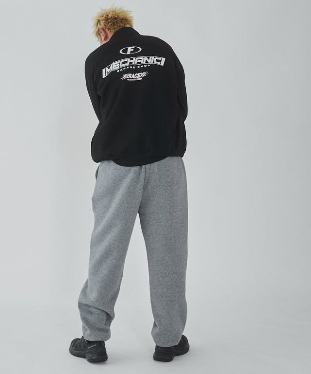 ブラック モデル：178cm L着用