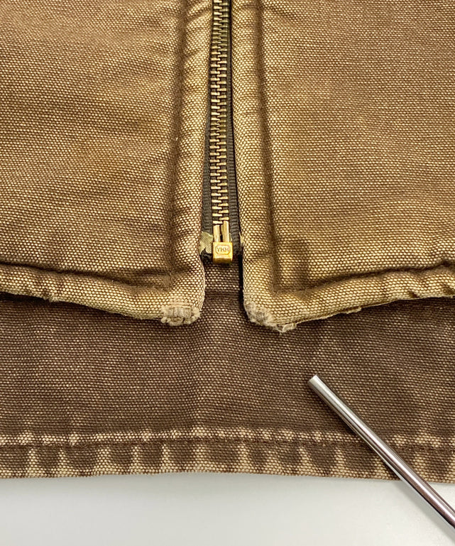 Carhartt ベスト