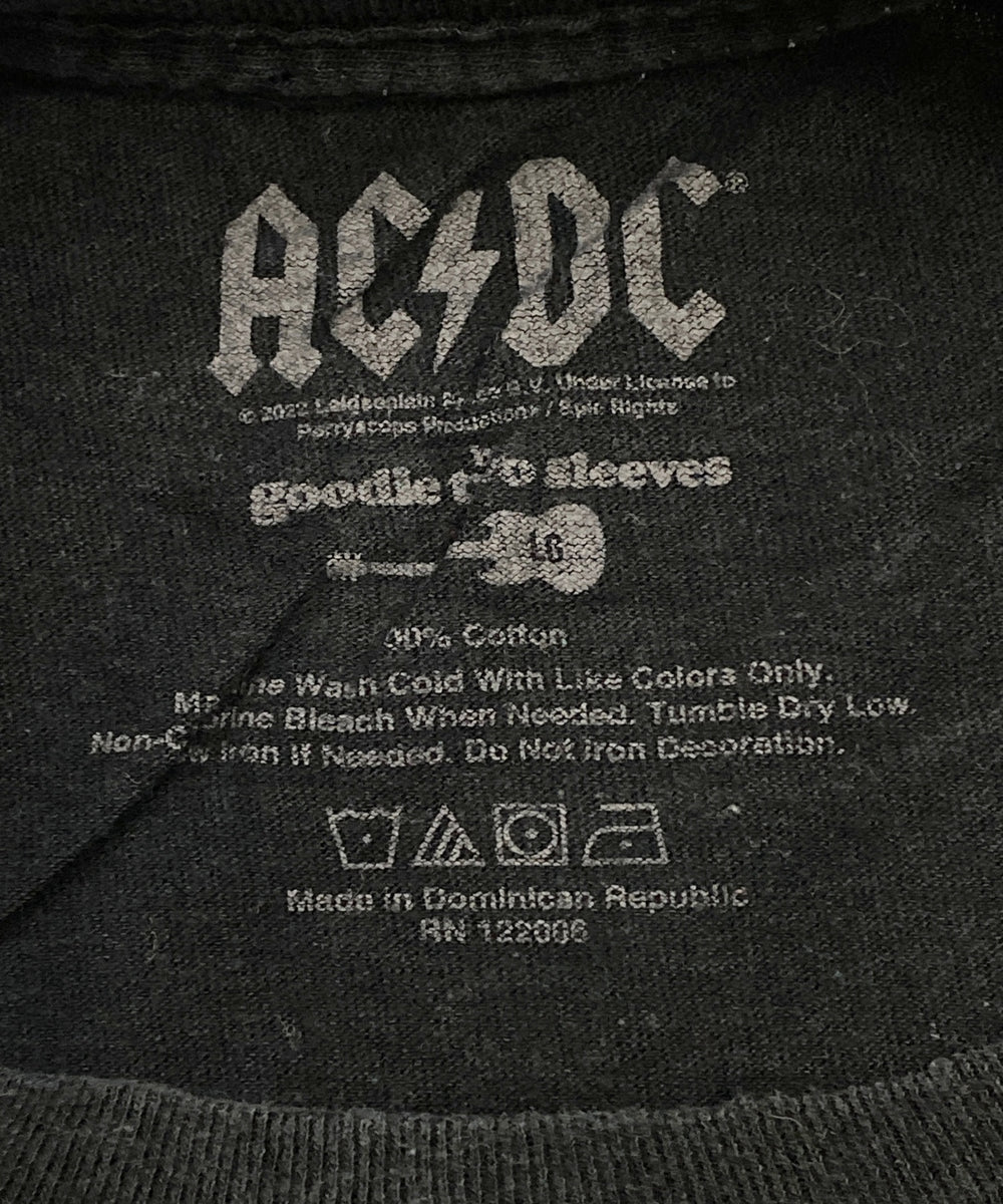 AC/DCバンドTシャツ