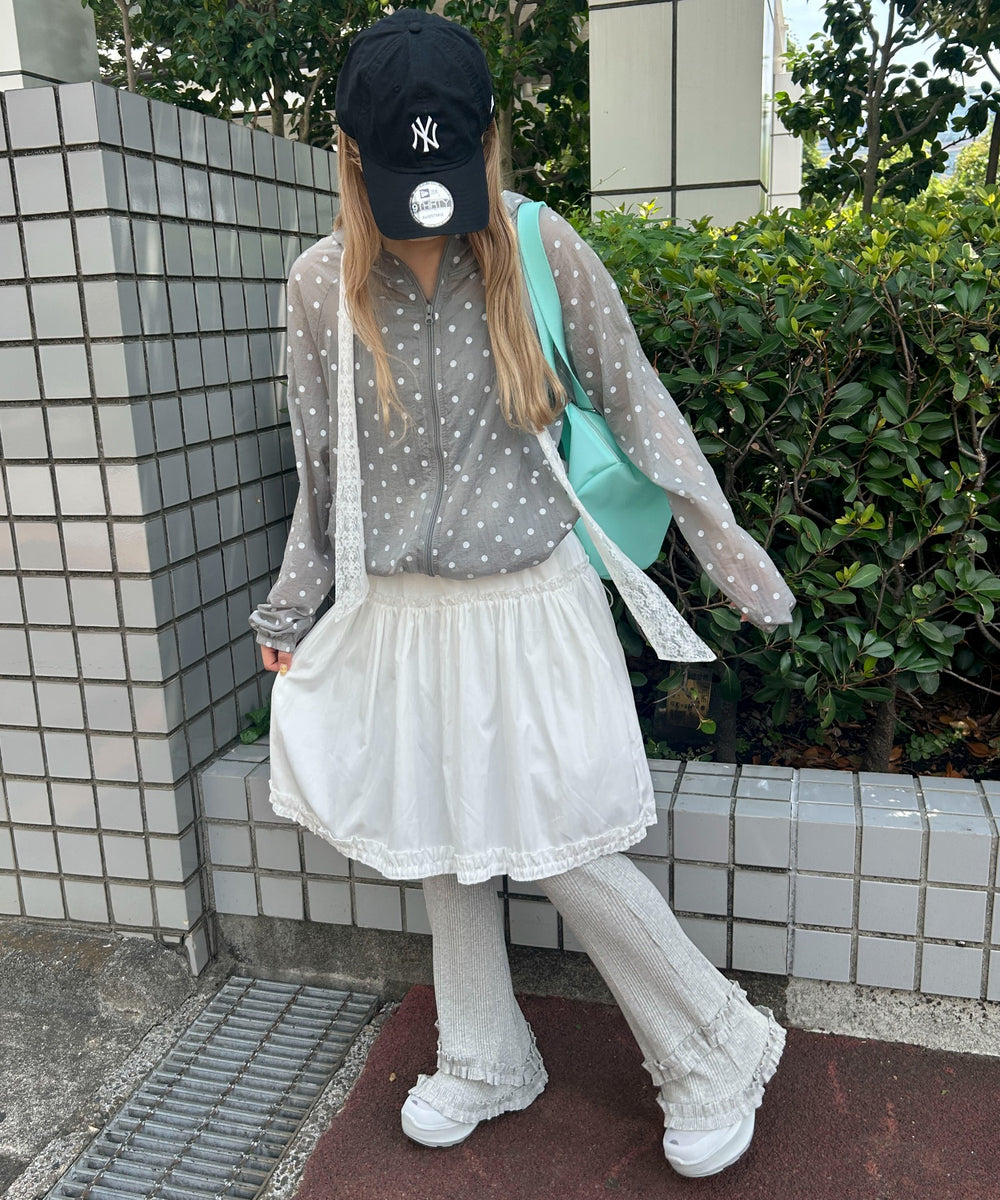 グレー モデル：160㎝ F着用