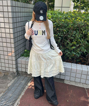 ホワイト モデル：160㎝ F着用