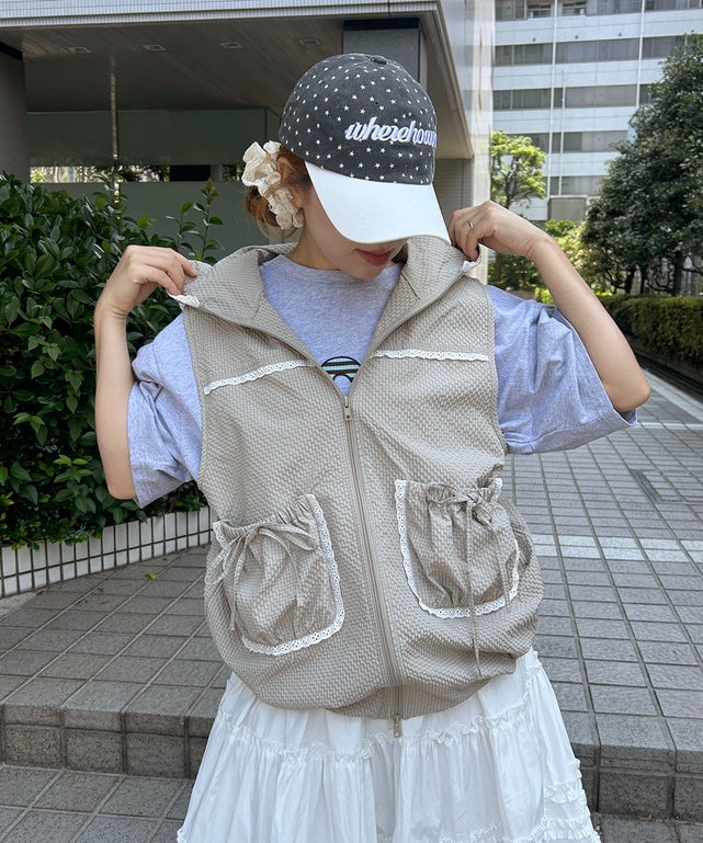 ベージュ モデル：155㎝ F着用
