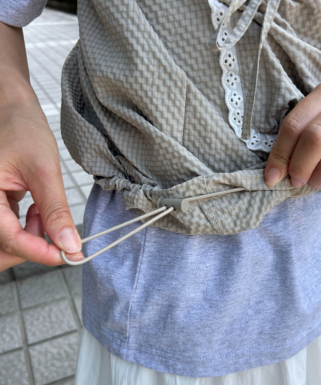 ベージュ モデル：155㎝ F着用