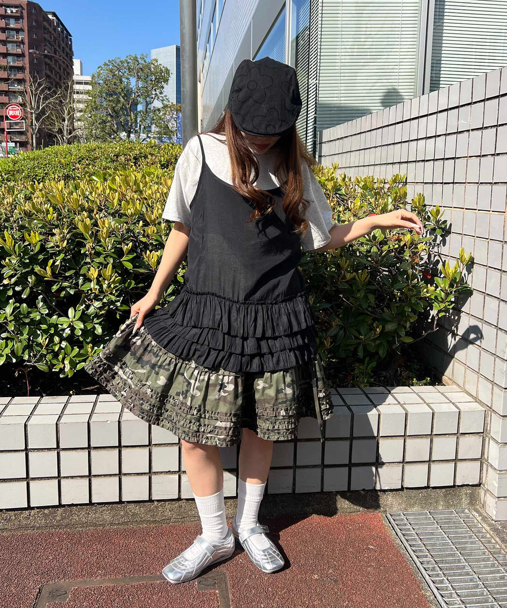 ブラック