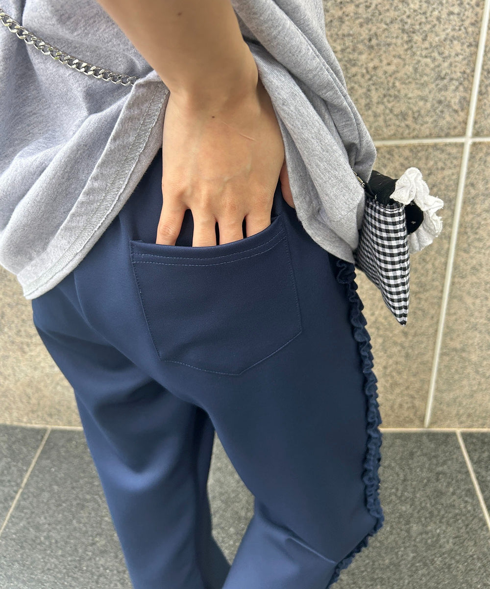 ネイビー モデル：157㎝ F着用