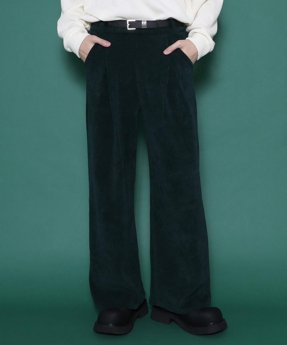 グリーン モデル：178cm 着用