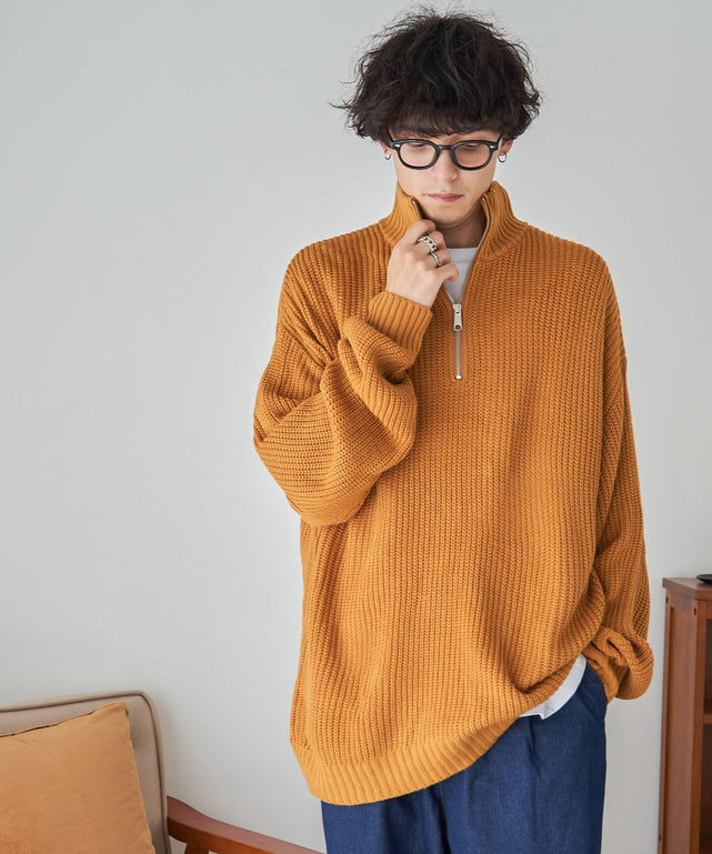 ルーズフィットハーフZIPプルオーバー/マスタード モデル:175cm L着用