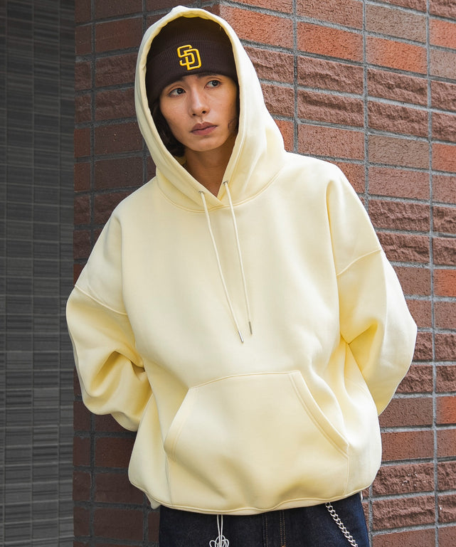 Lイエロー モデル：182cm L着用