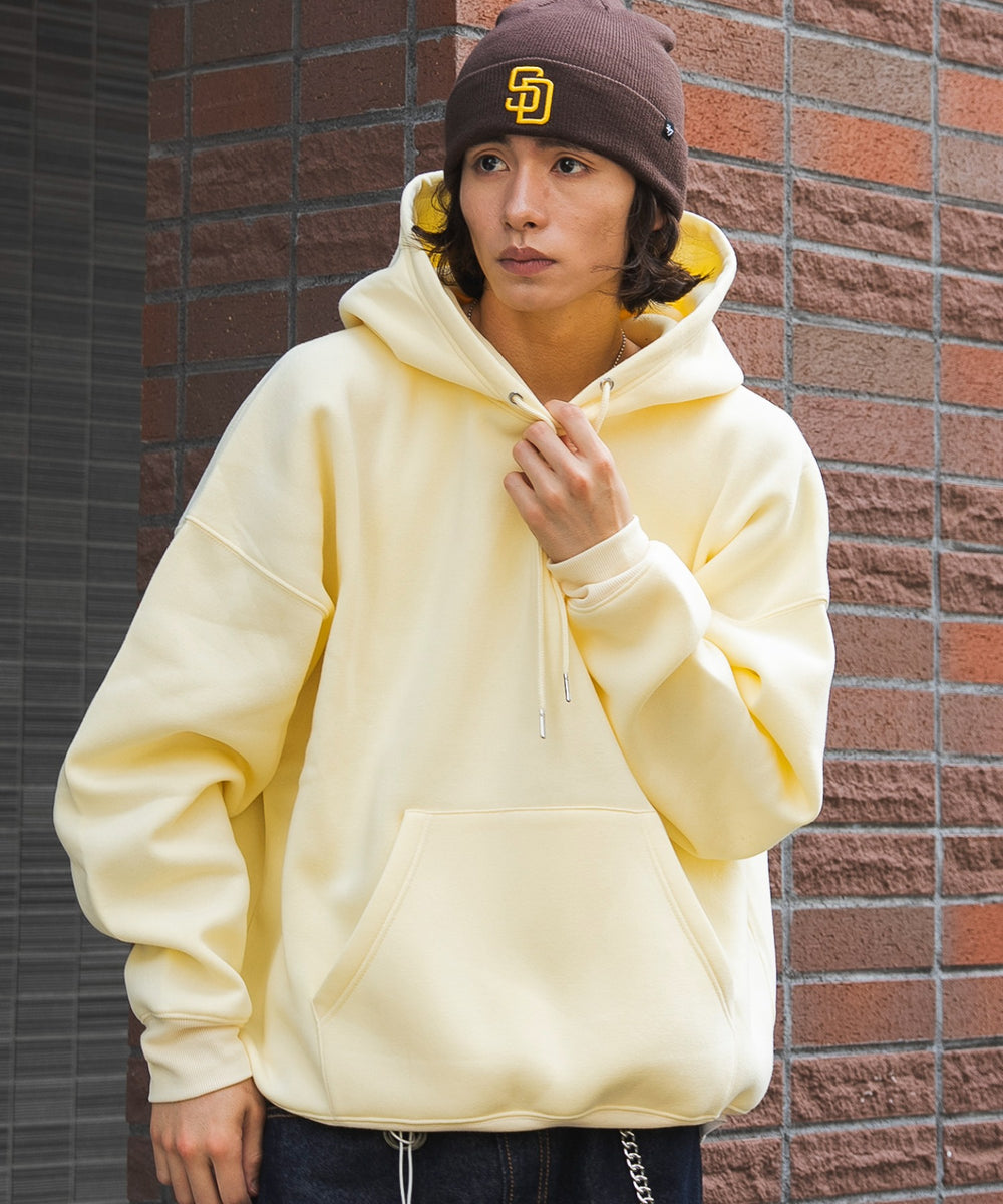 Lイエロー モデル：182cm L着用
