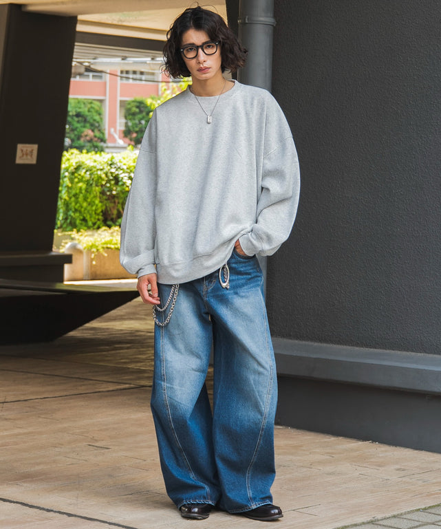 グレー モデル：182cm L着用