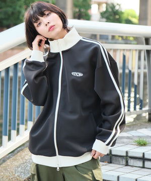 ブラック モデル：160cm L着用