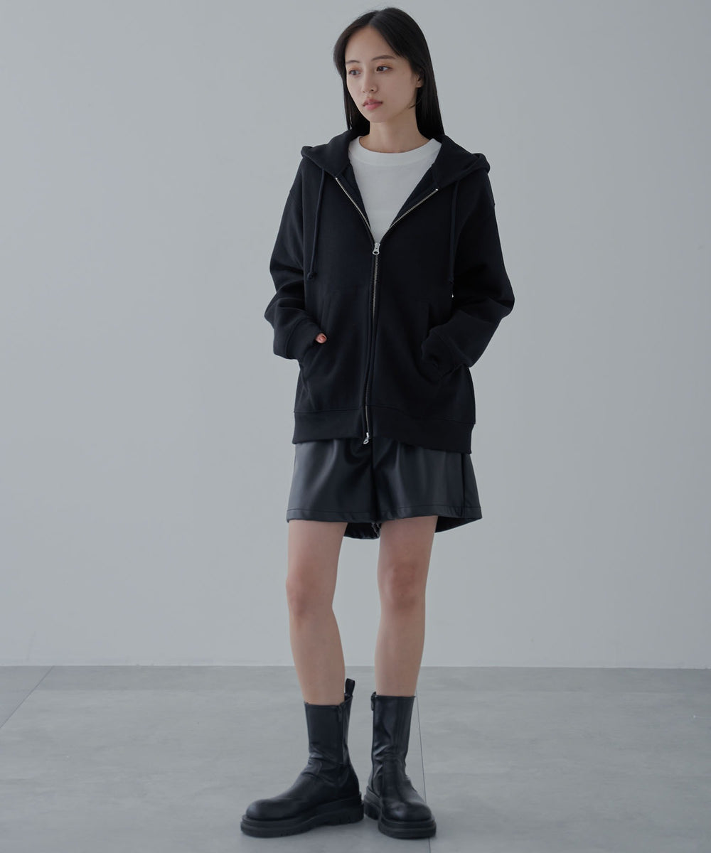 ブラック 　モデル:160cm S着用