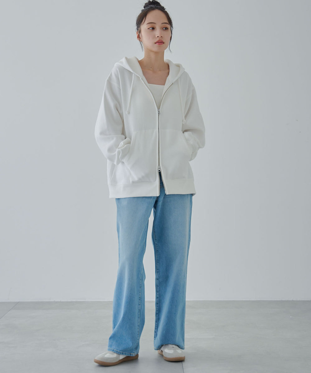 ホワイト 　モデル:160cm S着用