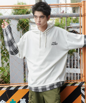 ホワイト モデル：180cm L着用