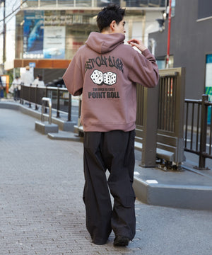 ブラウン モデル：180cm L着用