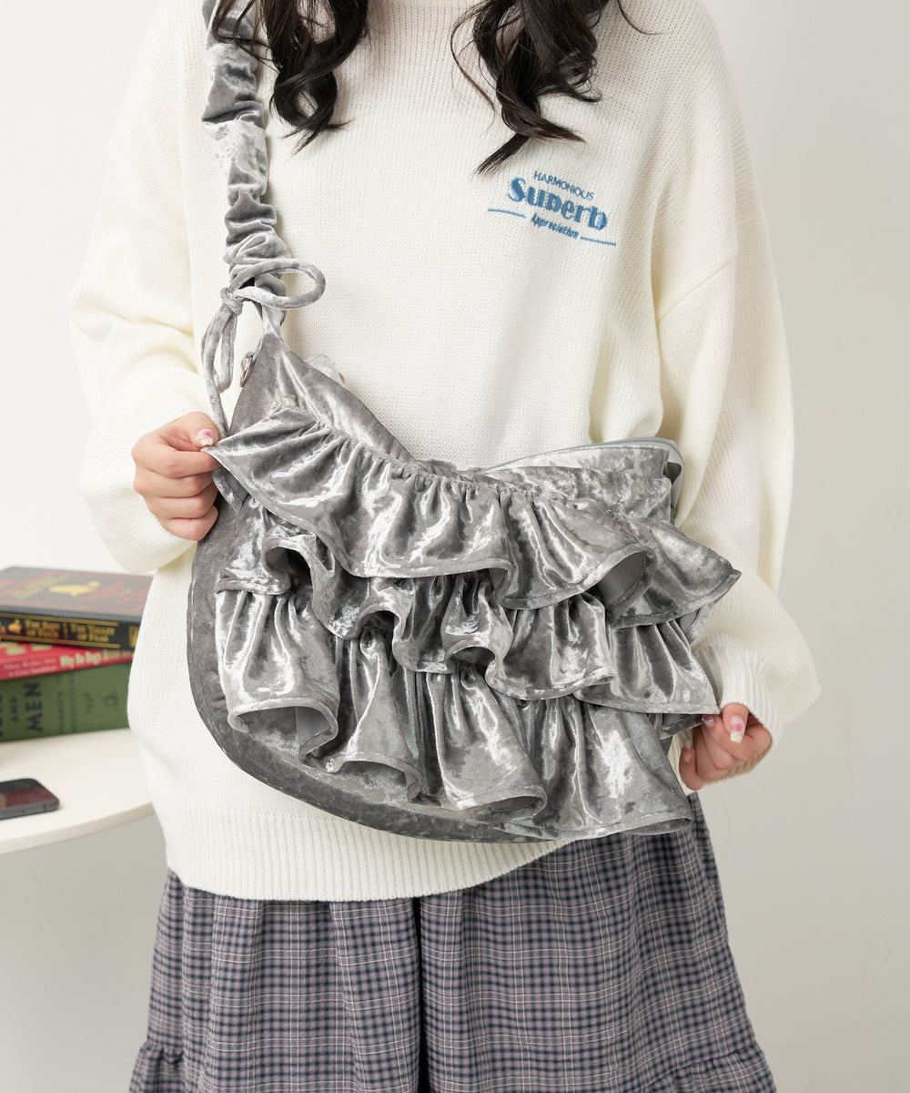 グレー