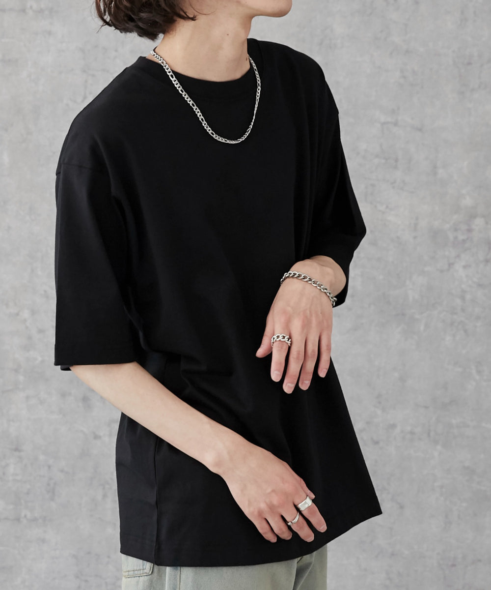 ブラック モデル：173cm L着用